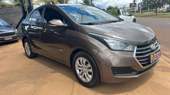 HYUNDAI HB20S 1.0 COMFORT PLUS 12V FLEX 4P MANUAL